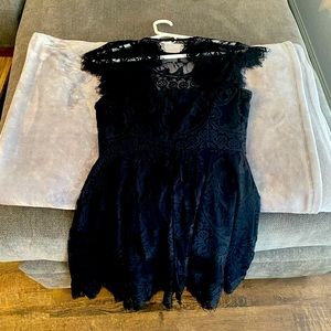 Beautiful lace dress with keyhole back